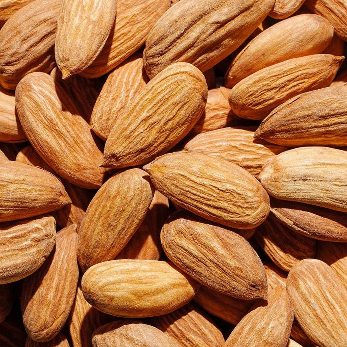 لوز بدون قشرة